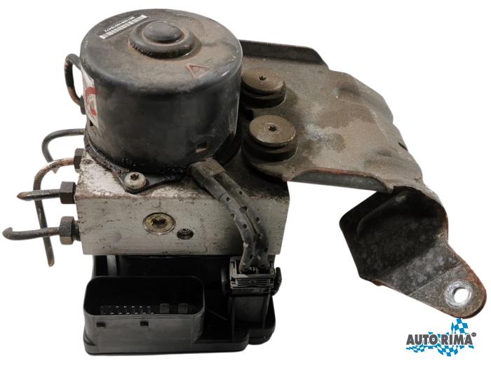 Usagé Pompe ABS Volvo V70 (GW/LW/LZ) 2.5 10V Prix € 149,95 Règlement à la marge proposé par Auto Rima 