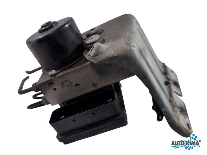 Used ABS pump Volvo V70 (SW) 2.4 20V 170 Price € 124,95 Margin scheme offered by Auto Rima 