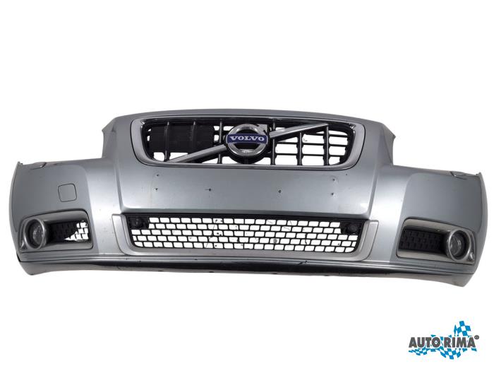 Używane Zderzak przedni Volvo V70 (BW) 2.0 D3 20V Cena € 449,95 Procedura marży oferowane przez Auto Rima Druten