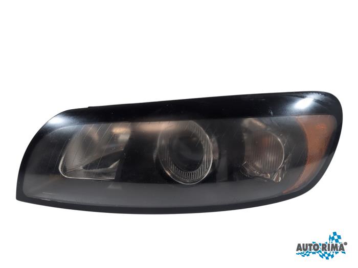 Używane Reflektor lewy Volvo C30 (EK/MK) 1.8 16V Cena € 149,95 Procedura marży oferowane przez Auto Rima 