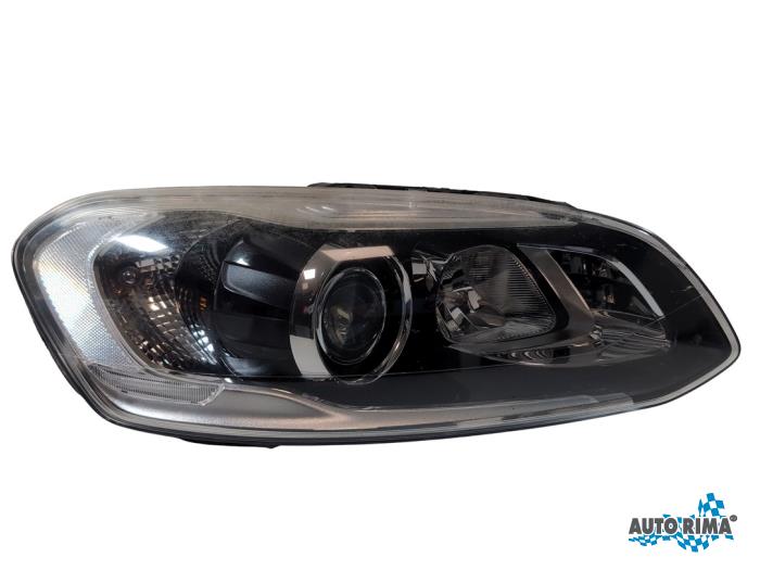 Gebrauchte Scheinwerfer rechts Volvo XC60 I (DZ) 2.0 D4 16V Preis € 499,95 Margenregelung angeboten von Auto Rima Druten