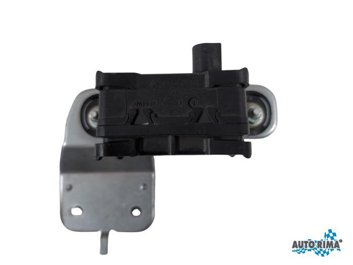 Begagnade Styrvinkelsensor Volvo V70 (SW) 2.4 D5 20V Pris € 74,95 Marginaltabell erbjuds av Auto Rima 