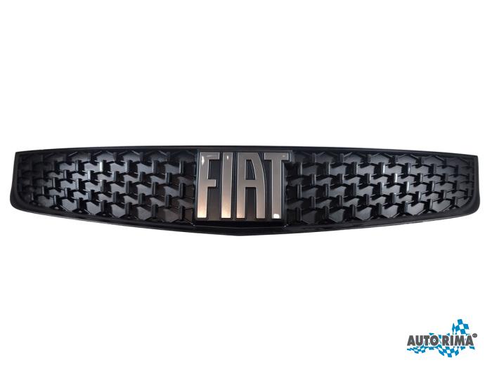 Begagnade Grill Fiat Scudo 2.0 Multijet 180 Pris € 149,95 Marginaltabell erbjuds av Auto Rima Druten