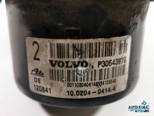Bloc ABS d'un Volvo V70 (SW) 2.5 T 20V AWD 2005