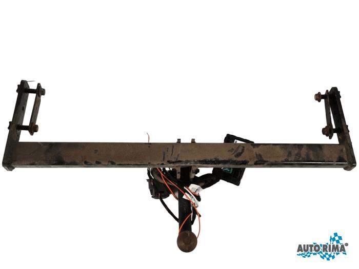 Tow bar