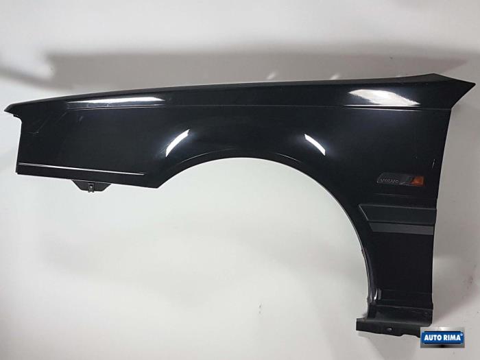 Front wing, left from a Volvo 4-Serie 1991