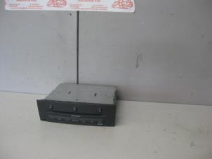 Used CD changer Renault Megane II Grandtour (KM) 1.9 dCi 120 Price on request offered by de Graaf autodemontage B.V.