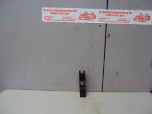 Used Electric window switch BMW 3 serie (E46/4) 316i 16V Price on request offered by de Graaf autodemontage B.V.