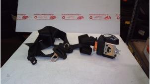 Used Front seatbelt, right BMW 3 serie (E46/4) 316i 16V Price on request offered by de Graaf autodemontage B.V.
