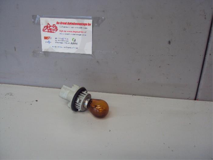Headlight socket from a Suzuki Alto (GF) 1.0 12V 2012
