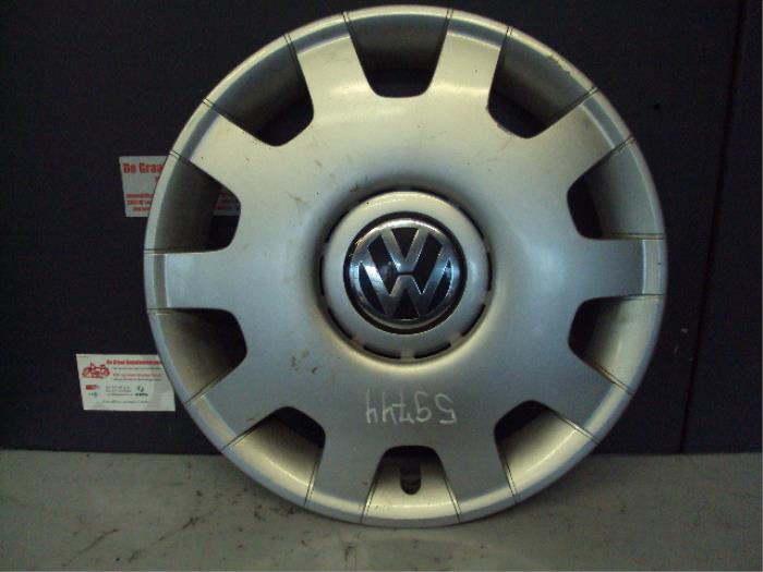 Wheel cover (spare) from a Volkswagen Golf III (1H1) 1.6 i 1997