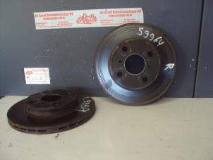 Used Front brake disc Toyota Starlet (EP9) 1.3,XLi,GLi 16V Price on request offered by de Graaf autodemontage B.V.