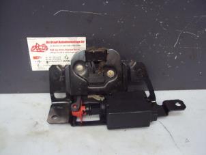 Used Tailgate lock mechanism BMW 3 serie Touring (E46/3) 318i Price on request offered by de Graaf autodemontage B.V.