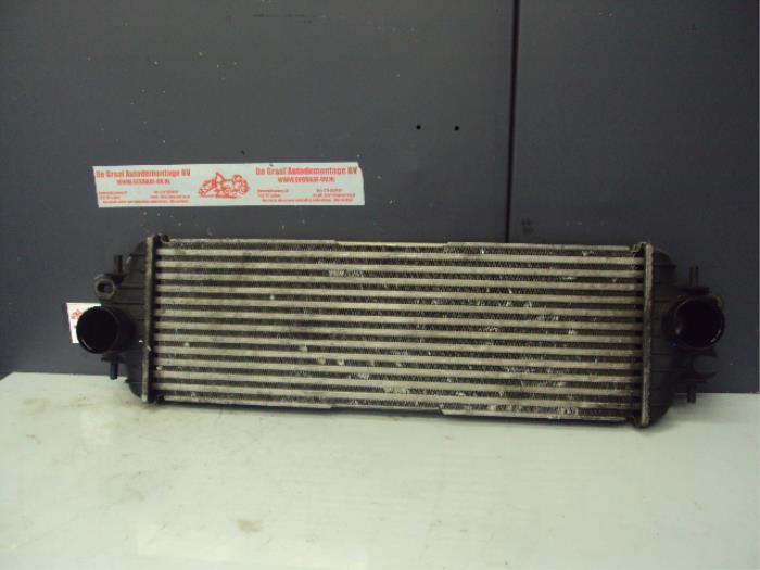 Usagé Intercooler Opel Vivaro 1.9 DI Prix sur demande proposé par de Graaf autodemontage B.V.