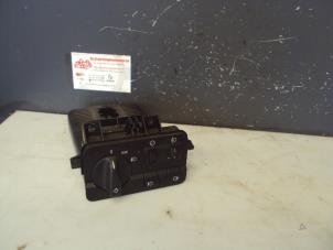 Used Light switch BMW 3 serie (E46/4) 316i Price on request offered by de Graaf autodemontage B.V.