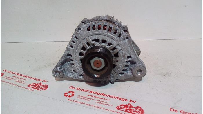 Used Dynamo Nissan Micra (K11) 1.0 16V Price € 40,00 Margin scheme offered by de Graaf autodemontage B.V.