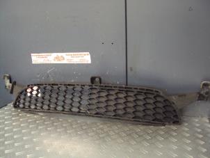 Usagé Pare-chocs grille Toyota Aygo (B10) 1.0 12V VVT-i Prix sur demande proposé par de Graaf autodemontage B.V.