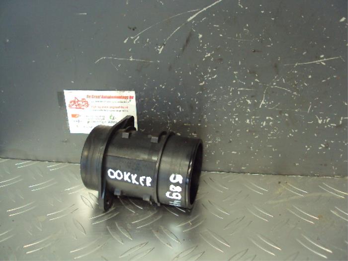 Air mass meter from a Dacia Dokker Express (8S) 1.5 dCi 75 2015