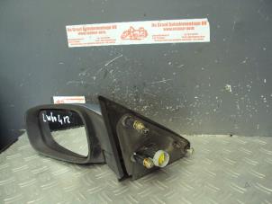 Used Wing mirror, left Renault Laguna II Grandtour (KG) 1.6 16V Price on request offered by de Graaf autodemontage B.V.