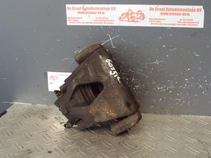 Front brake calliper, left from a Volkswagen Golf IV 4Motion (1J1) 2.3 V5 GTI 20V 2001