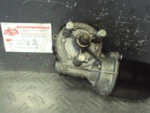 Used Front wiper motor Peugeot Bipper Price on request offered by de Graaf autodemontage B.V.