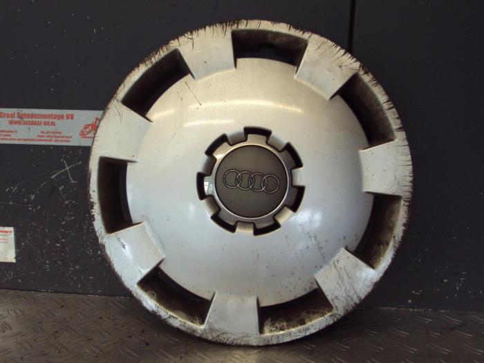 Wheel cover (spare) from a Audi A2 (8Z0) 1.4 16V 2001
