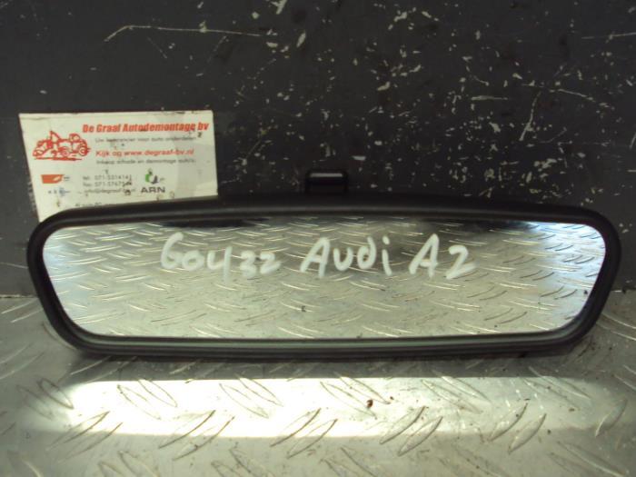 Innenspiegel van een Audi A2 (8Z0) 1.4 16V 2001