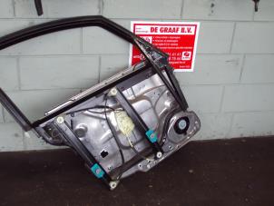 Used Window mechanism 4-door, front right Audi A2 (8Z0) 1.4 16V Price on request offered by de Graaf autodemontage B.V.