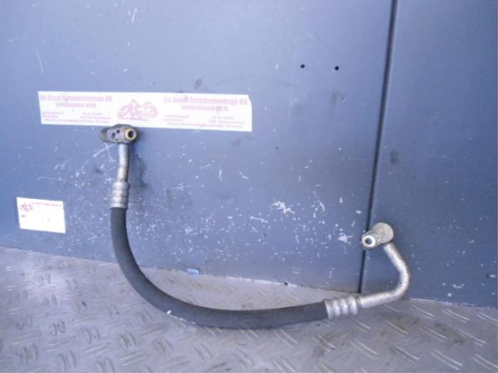 Air conditioning line from a Volkswagen Golf V (1K1) 1.6 2005