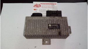 Used Glow plug relay Renault Clio II Societe (SB) 1.9 dTi Price on request offered by de Graaf autodemontage B.V.
