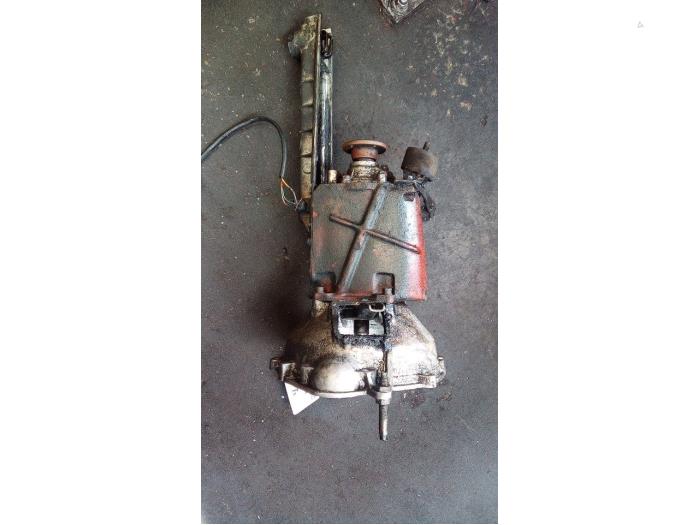 gearbox-volvo-142-144-2-0-1381157-b20