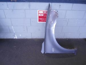 Used Front wing, right Mazda 6 (GG12/82) 1.8i 16V Price on request offered by de Graaf autodemontage B.V.