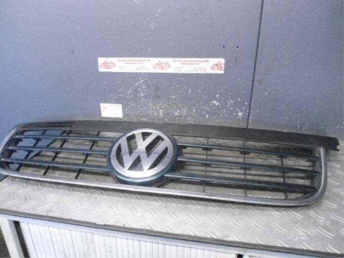Gebrauchte Grill Volkswagen Transporter T5 2.5 TDi Preis auf Anfrage angeboten von de Graaf autodemontage B.V.