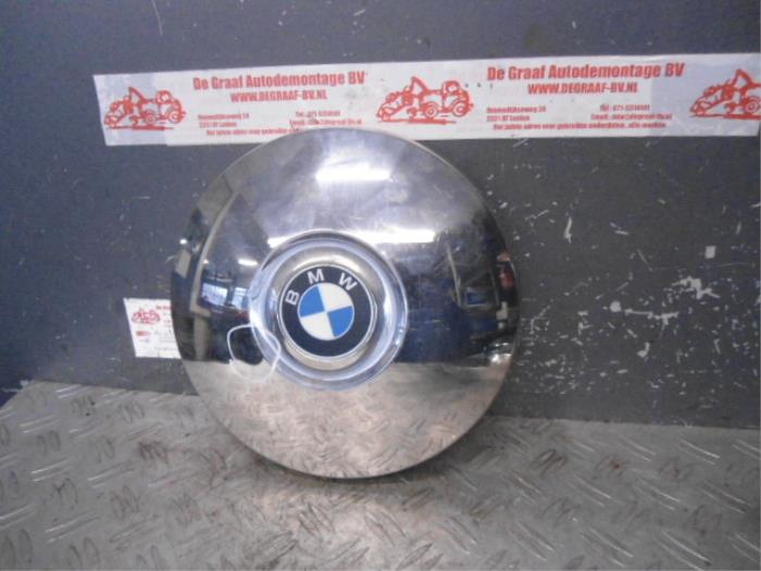 Używane Kolpak BMW 1502 - 2002 Cena na żądanie oferowane przez de Graaf autodemontage B.V.