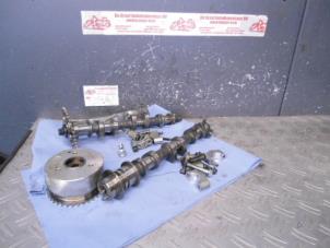 Used Camshaft kit Toyota Aygo Price on request offered by de Graaf autodemontage B.V.