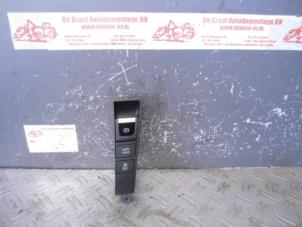 Used Parking brake switch Volkswagen Passat Price on request offered by de Graaf autodemontage B.V.