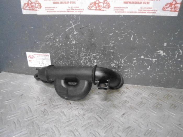 Gebrauchte Intercooler Rohr Volvo V50 (MW) 1.6 D 16V Preis auf Anfrage angeboten von de Graaf autodemontage B.V.