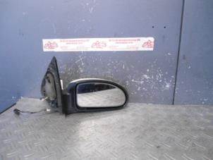 Used Wing mirror, right Ford Focus 1 Wagon 1.8 TDCi 115 Price on request offered by de Graaf autodemontage B.V.