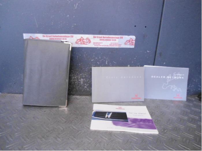 Używane Instrukcja Honda Civic Aerodeck (MB/MC) 1.5i VTEC-E II 16V Cena na żądanie oferowane przez de Graaf autodemontage B.V.