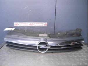 Used Grille Opel Astra Price on request offered by de Graaf autodemontage B.V.