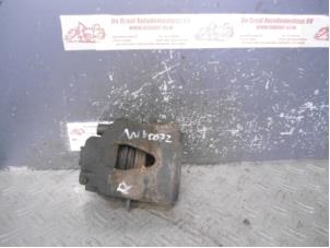 Used Front brake calliper, right Seat Ibiza IV (6J5) 1.6 16V Price on request offered by de Graaf autodemontage B.V.