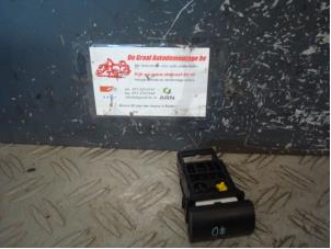 Used Fog light switch Kia Picanto (BA) 1.0 12V Price on request offered by de Graaf autodemontage B.V.
