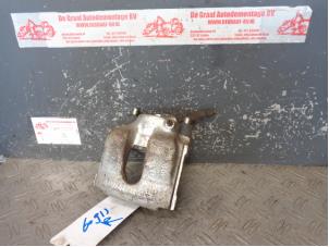 Used Rear brake calliper, right BMW 3 serie Compact (E46/5) 316ti 16V Price on request offered by de Graaf autodemontage B.V.