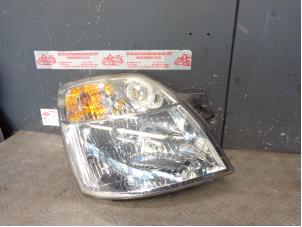 Used Headlight, right Kia Picanto (BA) 1.0 12V Price on request offered by de Graaf autodemontage B.V.