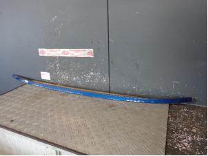 Used Roof strip, left BMW 3-Serie Price on request offered by de Graaf autodemontage B.V.