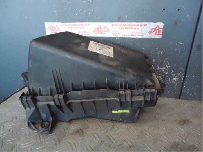 Gebrauchte Luftfiltergehäuse Volkswagen New Beetle (9C1/9G1) 2.0 Preis auf Anfrage angeboten von de Graaf autodemontage B.V.
