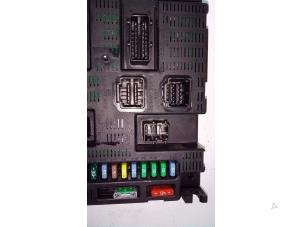 Used Fuse box Peugeot 207 CC (WB) 1.6 16V Price on request offered by de Graaf autodemontage B.V.