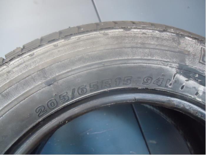 Tyre with tyre size 205/65/15 - 2056515 KUMHO