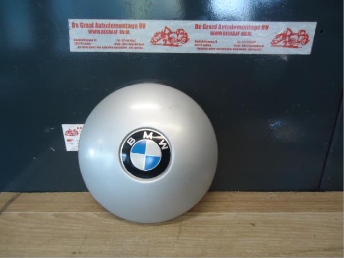 Używane Kolpak BMW 1502 - 2002 Cena na żądanie oferowane przez de Graaf autodemontage B.V.