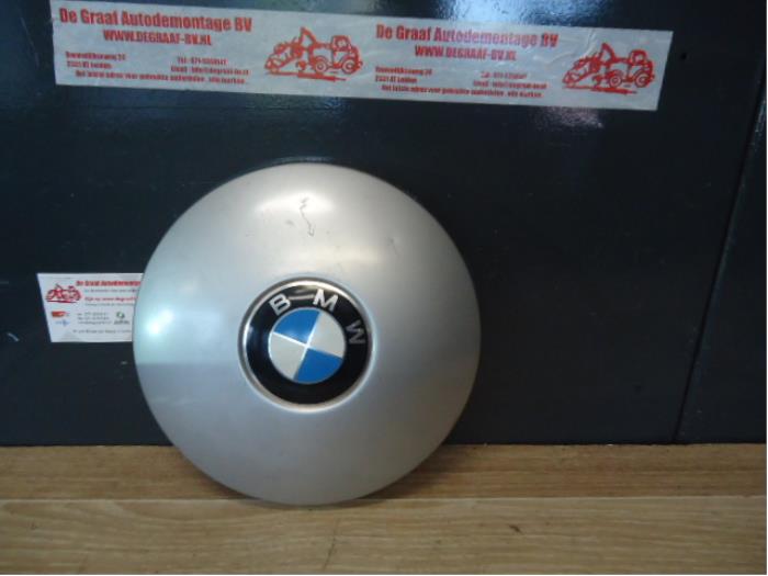 Używane Kolpak BMW 1502 - 2002 Cena na żądanie oferowane przez de Graaf autodemontage B.V.